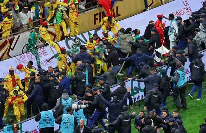 Condena tribunal marroquí a 19 hinchas a prisión