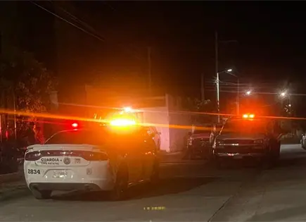 Ejecutan a hombre en su auto en Soledad