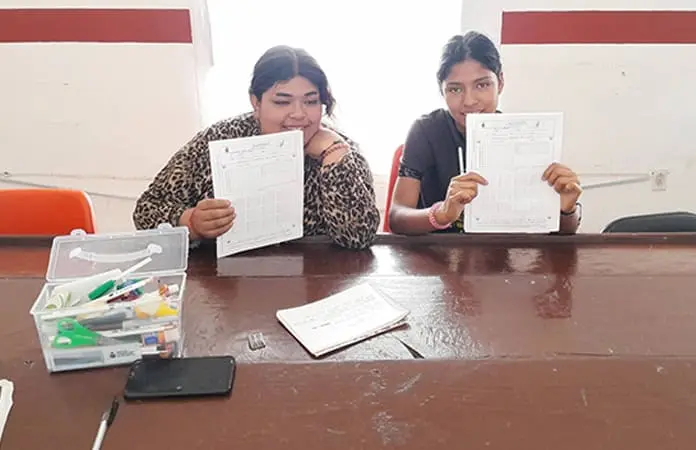Entrega INEA certificados de primaria y secundaria