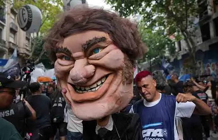 Huelga y protestas por reforma en Argentina