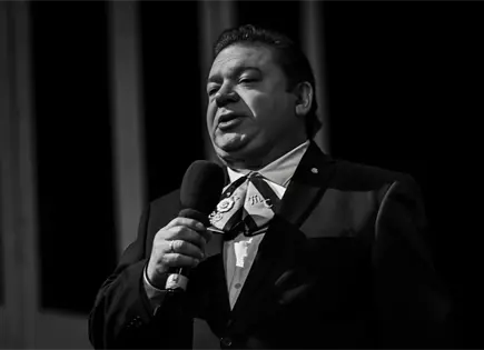 Ovacionan noche sinfónica en honor a José Alfredo Jiménez en el Teatro de la Paz Ovacionan noche sinfónica en honor a José Alfredo Jiménez en el Teatro de la Paz