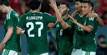 Javier Aguirre realiza tres cambios en selecci&oacute;n M&eacute;xico para duelo ante B&eacute;lgica