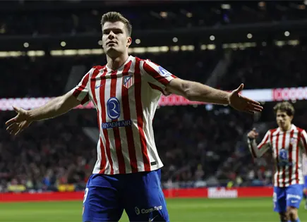 Atl&eacute;tico de Madrid remonta y gana a Espanyol