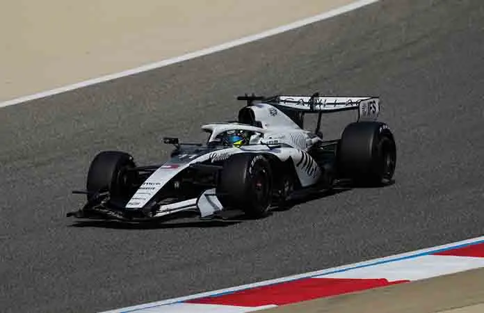 Cierra Checo´ Pérez pretemporada de F1