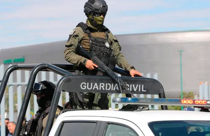 Aumentarán salario a agentes policiacos