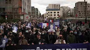 Cientos marchan en Lyon, Francia