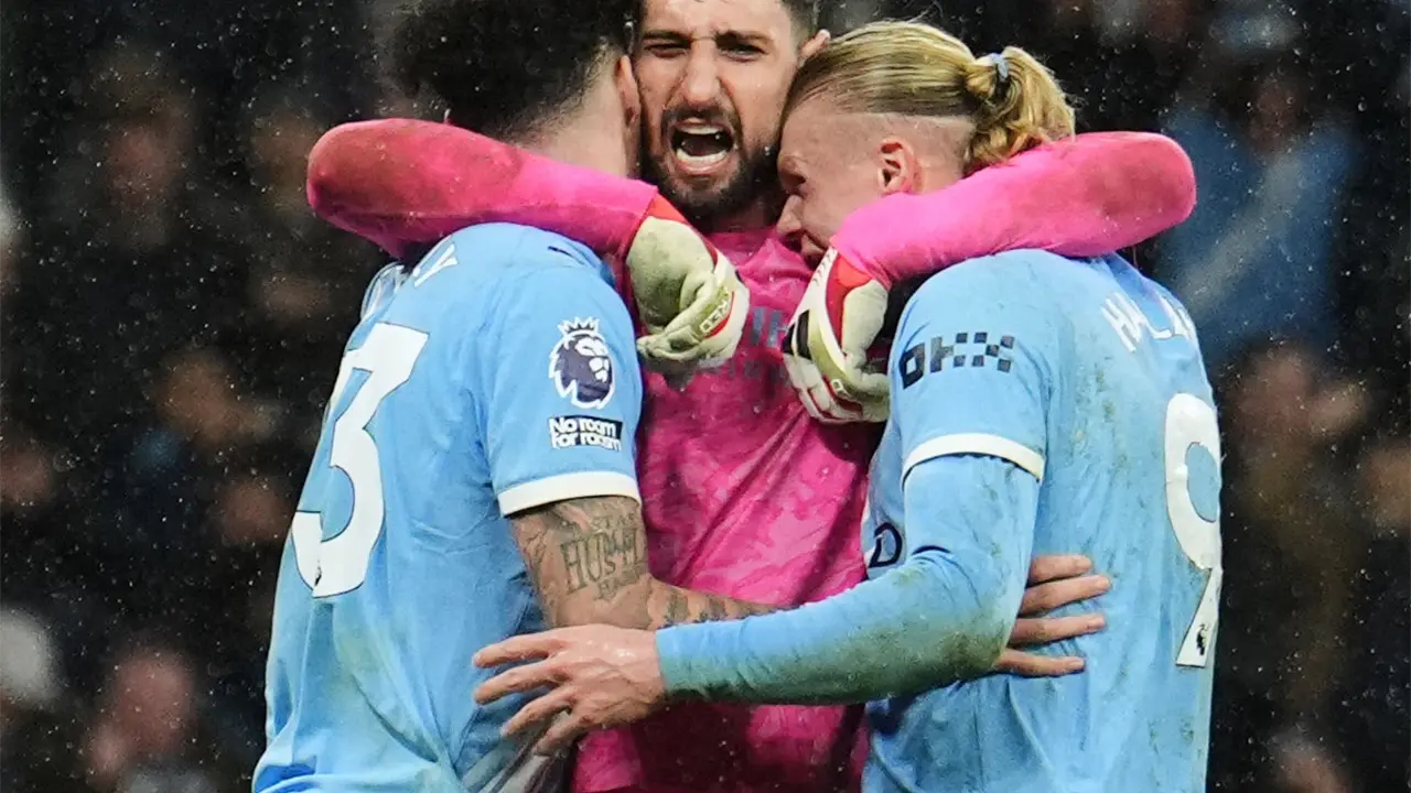 Manchester City vence a Newcastle y presiona al Arsenal en Liga Premier