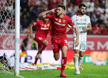 Paulinho se luce en el triunfo de Toluca