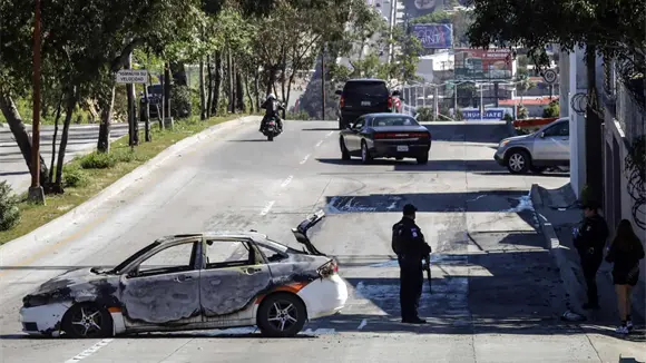 Caos y violencia en varios estados de M&eacute;xico tras muerte de El Mencho