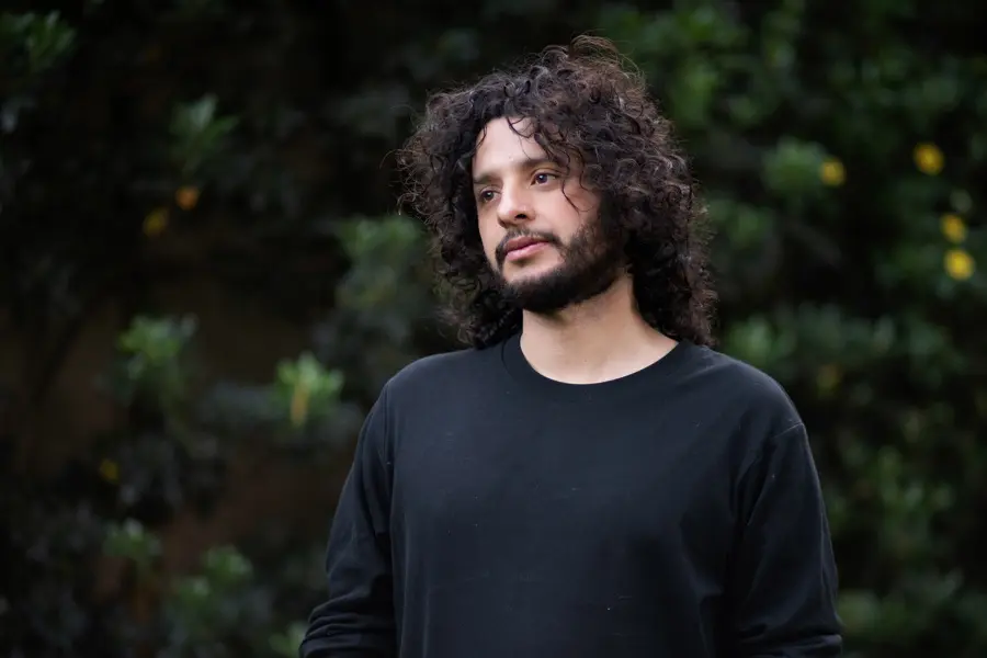 Carlos Ferráez aborda violencia y familias en novela Mapas inútiles