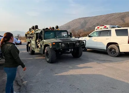 Llega apoyo para sofocar incendio