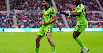 Ra&uacute;l Jim&eacute;nez firma doblete y rescata al Fulham en la Premier