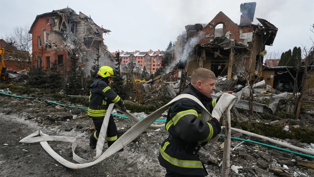 Rusia lanza ataque con misiles y drones en Kiev y Odesa