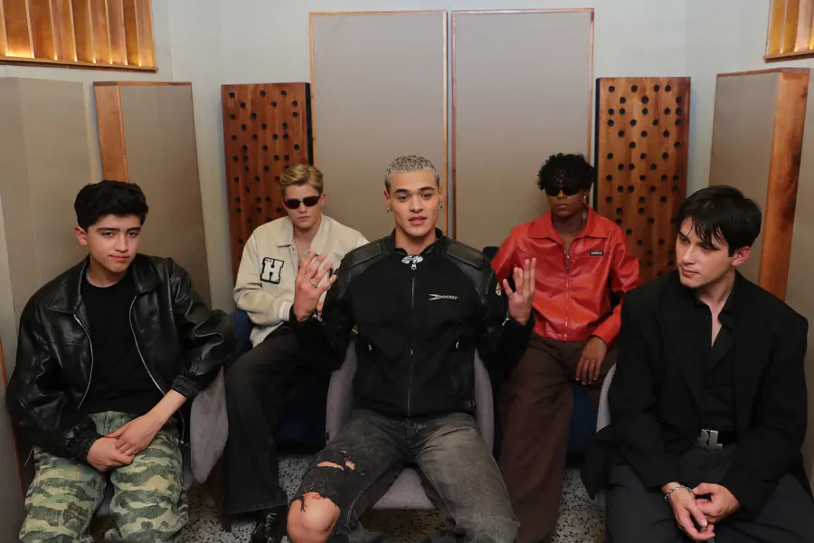 Santos Bravos: boy band latina que mezcla K-pop y cultura latina
