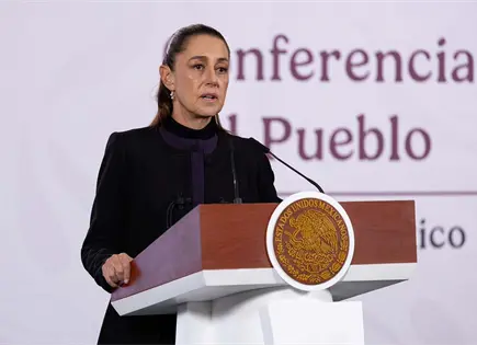 Sheinbaum a re&uacute;ne a su gabinete en Palacio Nacional