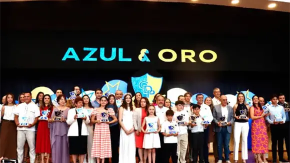 ¡CAMPEONES! ¡CAMPEONES!