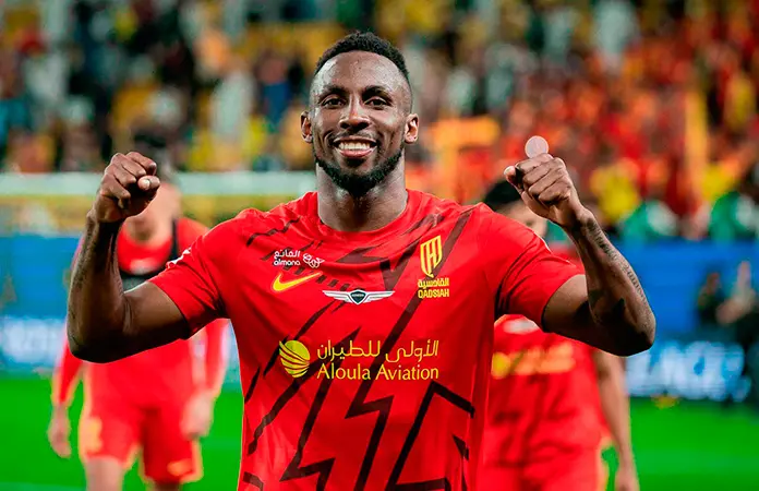 No para de anotar goles Julián Quiñones