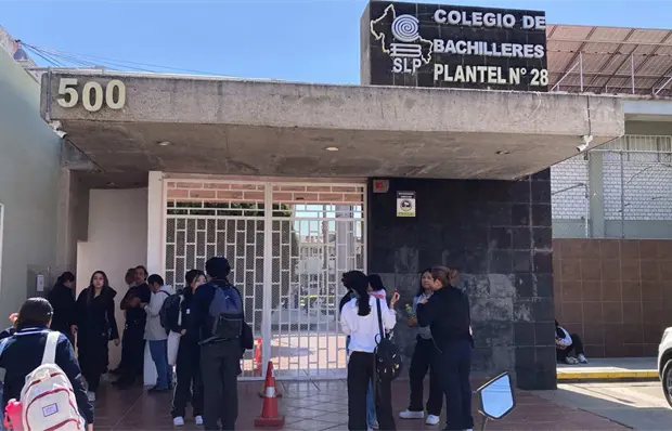 Activan protocolos en Cobach 28 por arma