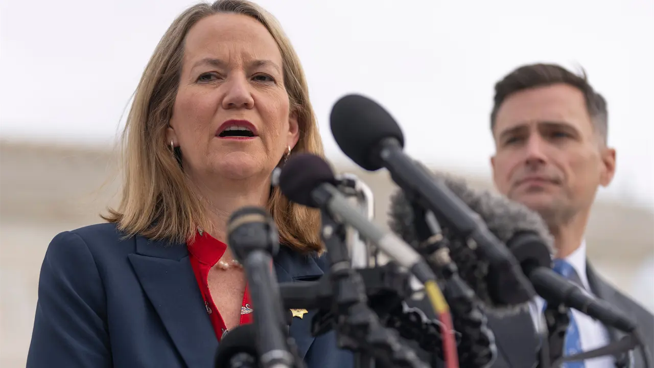 Estados demandan a gobierno Trump por revocar vacunas infantiles