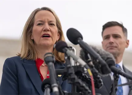 Estados demandan a gobierno Trump por revocar vacunas infantiles