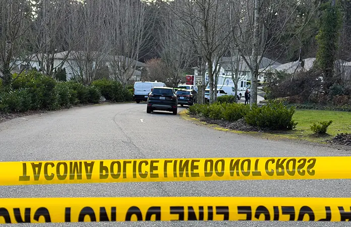 Sujeto mata a puñaladas a cuatro en Washington