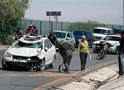 Vuelca carro atrás del Tangamanga I Vuelca carro atrás del Tangamanga I