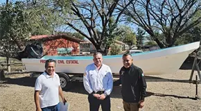 Dona PC lancha a oficina municipal