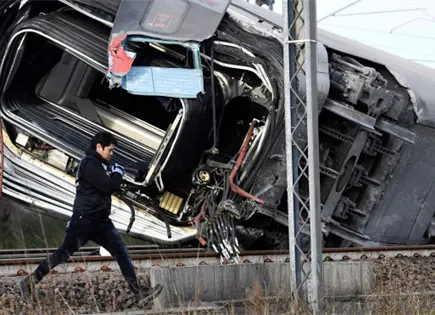Tranv&iacute;a se descarrila en Mil&aacute;n; un muerto