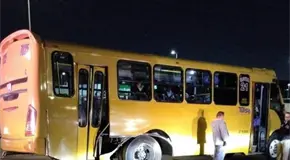 Fotos | Chocan cami&oacute;n urbano y sed&aacute;n en Bellas Lomas