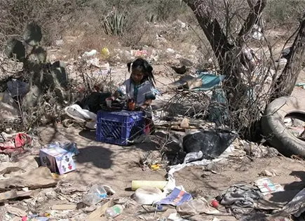 Est&aacute; Charcas rodeado de basureros clandestinos