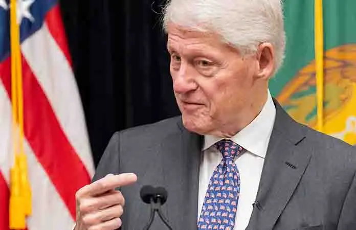 "No hice nada malo", dice Bill Clinton