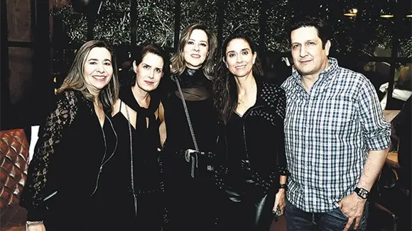 &iexcl;BUEN AMBIENTE ENTRE AMIGOS!