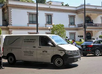 Trasladan restos de El Mencho a pante&oacute;n en Zapopan