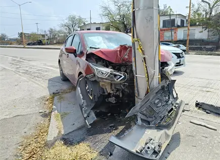 Joven resulta herido tras choque en Ciudad Valles Joven resulta herido tras choque en Ciudad Valles