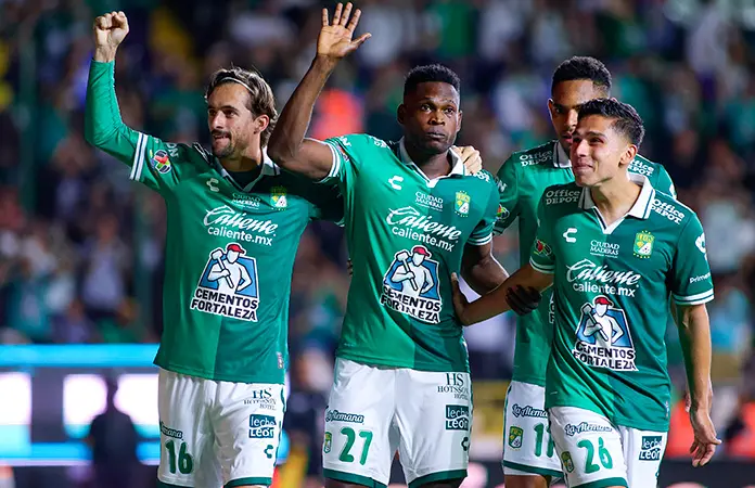 León remonta y derrota 2-1 a Necaxa