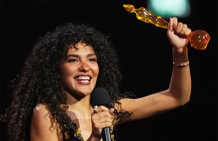 OLIVIA DEAN, SE CONSAGRA EN LOS BRIT