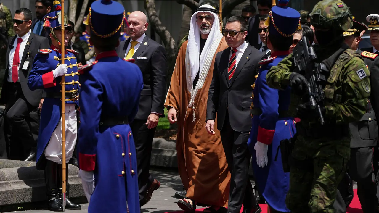 Daniel Noboa recibe en Quito al príncipe heredero de Abu Dabi