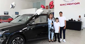 Entrega de camioneta GS4 Max modelo 2026 a ganador de su sorteo GAC x Huawei