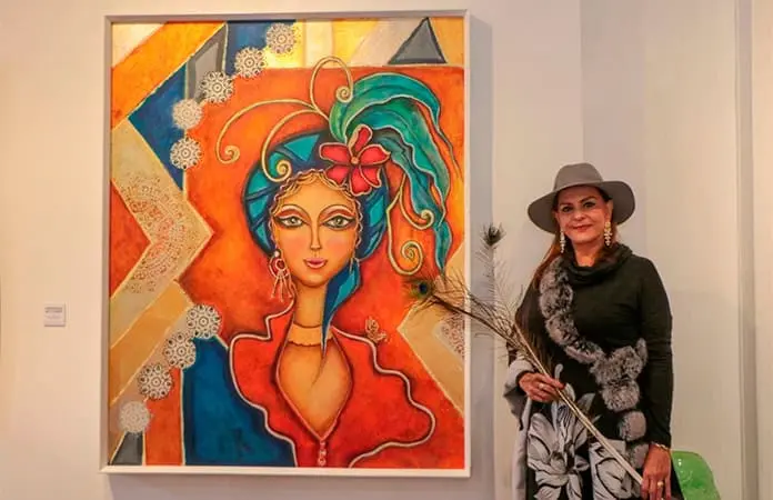 EXPOSICIÓN AROMA DE MUJER, DE ROXANA PUMAREJO