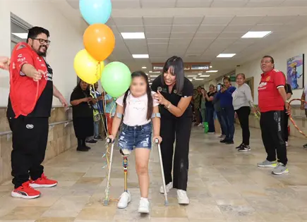 Ni&ntilde;a de 7 a&ntilde;os recibe pr&oacute;tesis y mejora su movilidad en El Naranjo