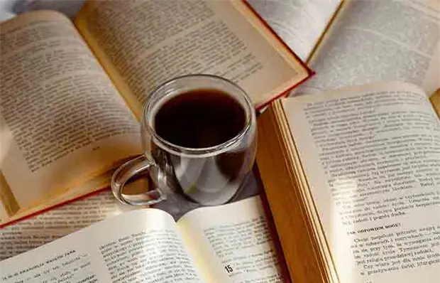 Caf&eacute; con hielo en casa