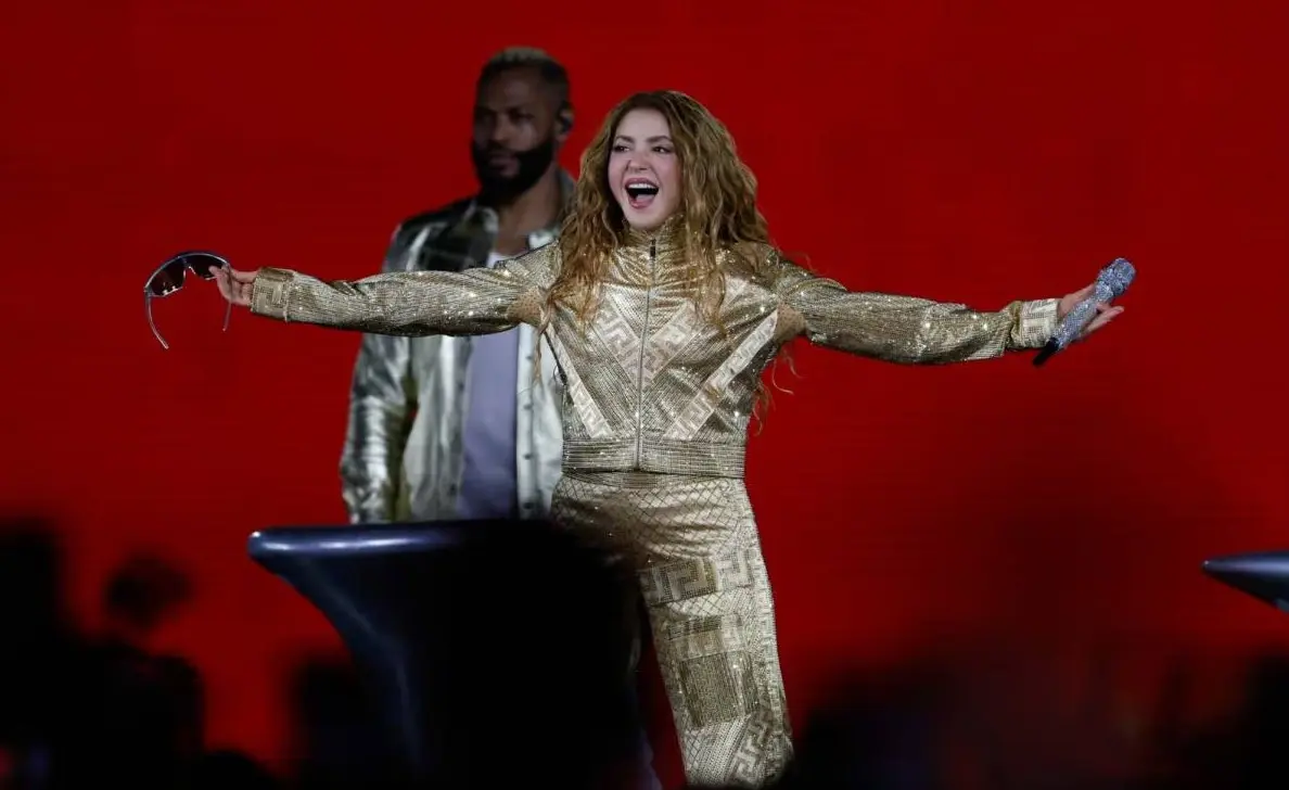 Sheinbaum elogia concierto de Shakira en el Zócalo