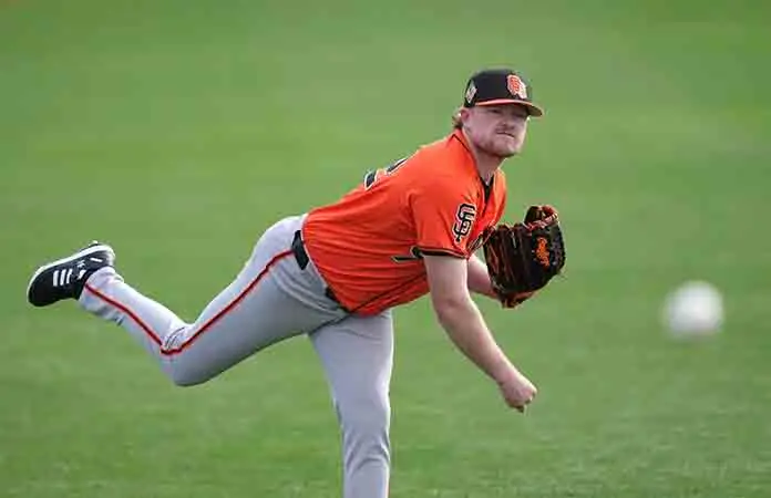 Abrir&aacute; Logan Webb Cl&aacute;sico Mundial por EU