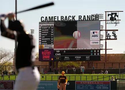 Atl&eacute;ticos lideran en &eacute;xito con &aacute;rbitro robot en MLB