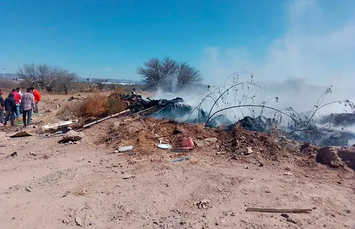 Combaten tres incendios, uno en la Zona Industrial