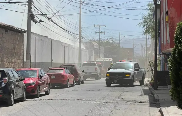 Desalojan inmuebles por incendio en bodega de chiles Desalojan inmuebles por incendio en bodega de chiles