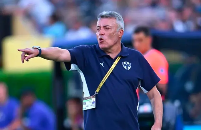 Despide Rayados a Dom&egrave;nec Torrent