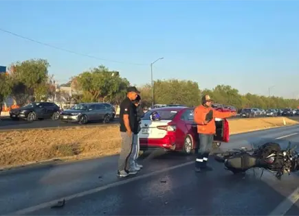 Motociclista resulta lesionado en alcance sobre la 57 Motociclista resulta lesionado en alcance sobre la 57