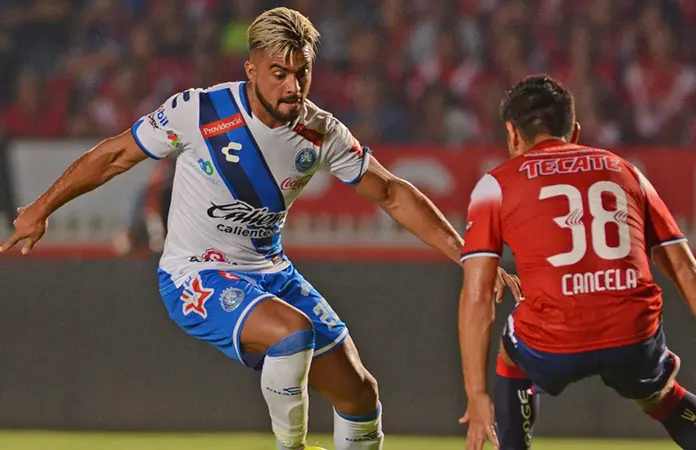 Se refuerza el Puebla con Alexis Canelo