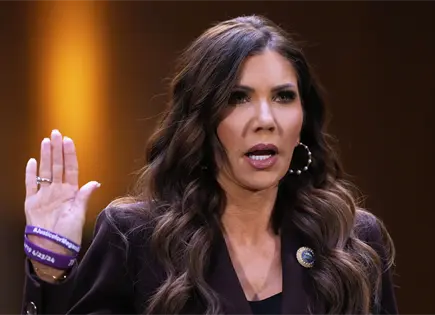 Kristi Noem testifica en Senado tras muertes en Minneapolis